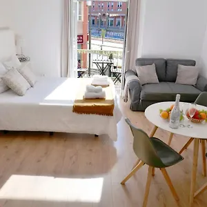 Premium Historic Center & Parking Apartment