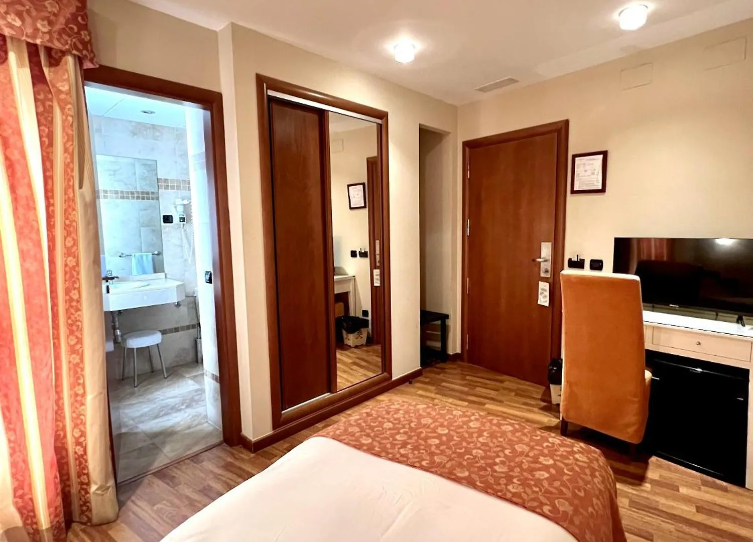 Hotel Carlos V Malaga