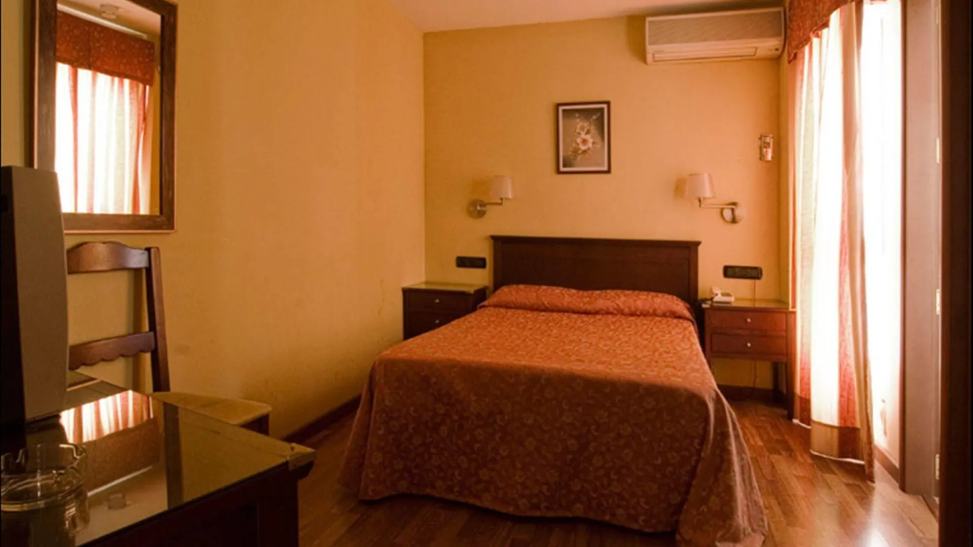Hotel Carlos V Malaga